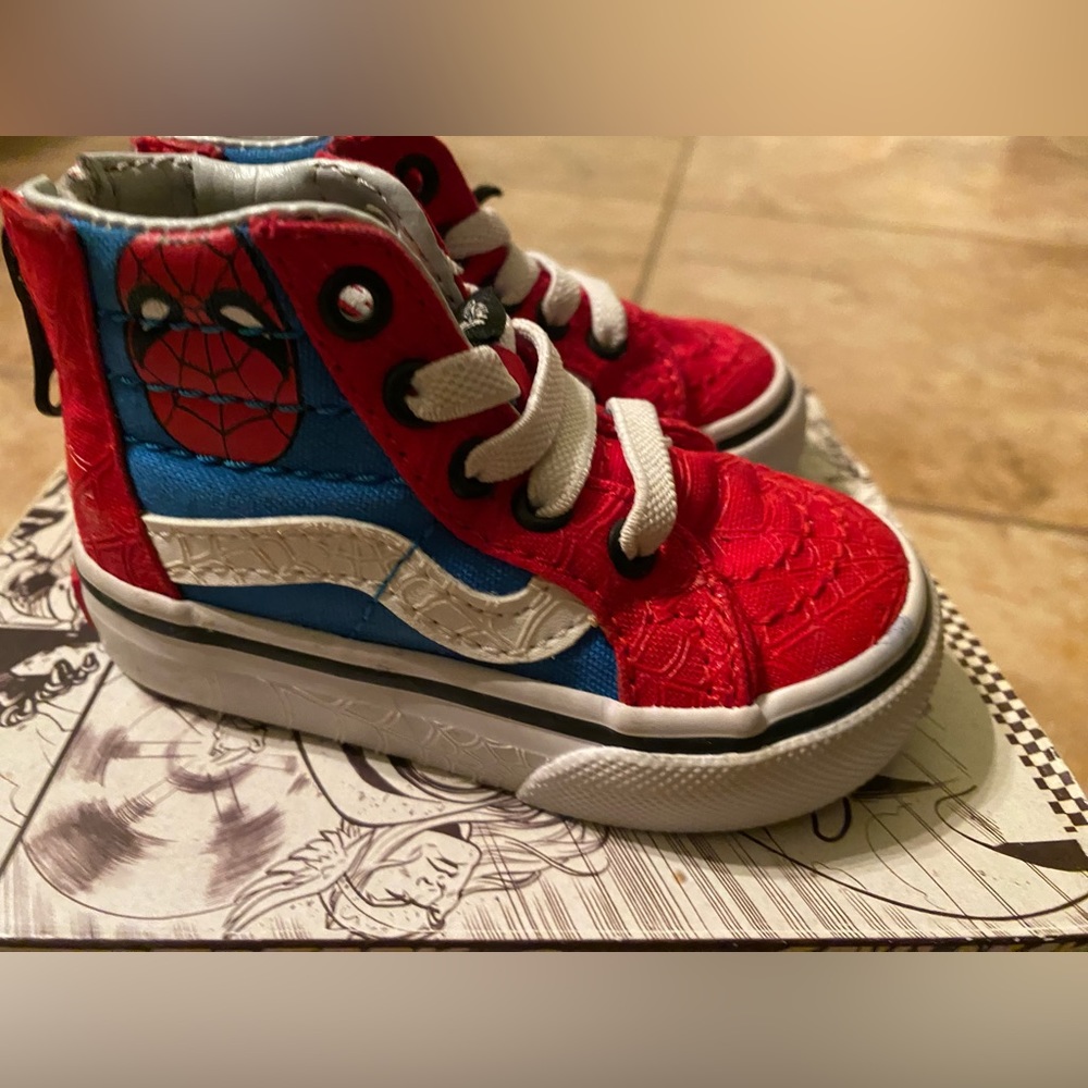 Vans Ski-Hi (Spider-Man)